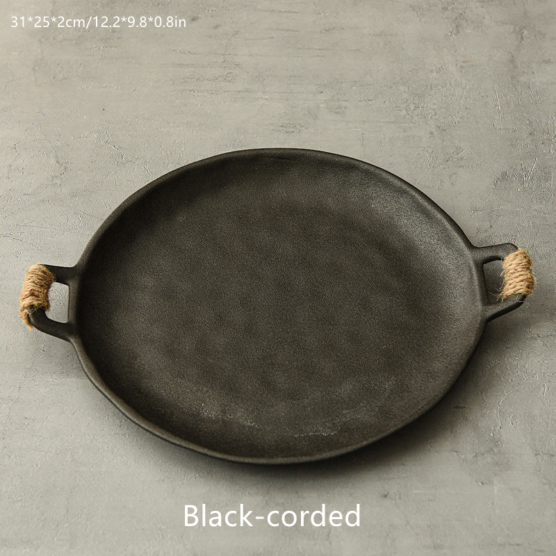 Hammered-glaze serving plate in black