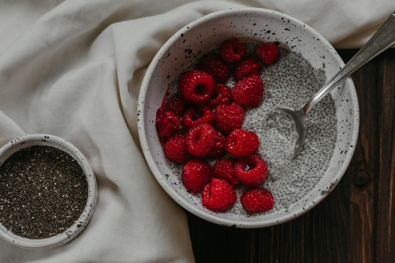 Fresh strawberries in a ceramic bowl